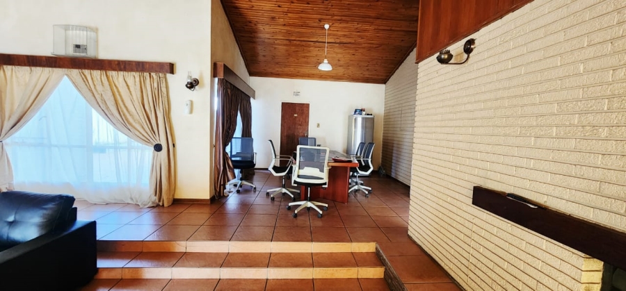 To Let 4 Bedroom Property for Rent in Panorama Free State